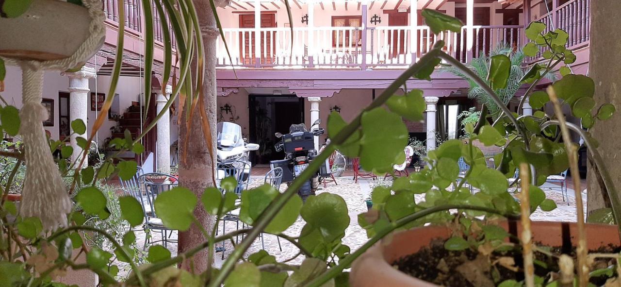 Rural Caballeros Hotel