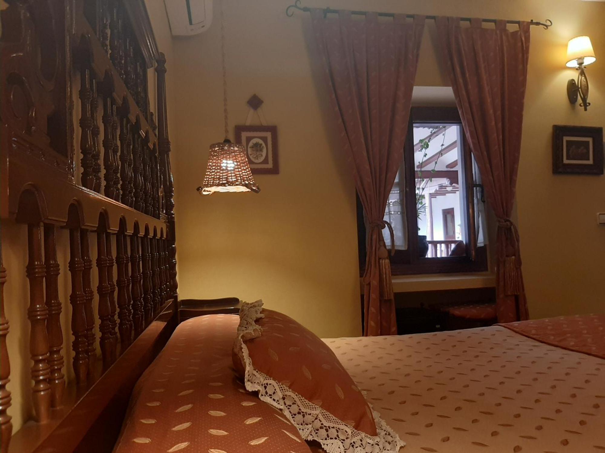 Rural Caballeros Hotel